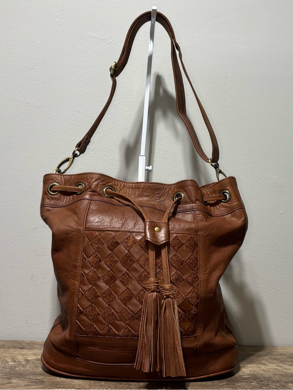 Bali Elf Convertible Leather Backpack - Picture 3 of 14